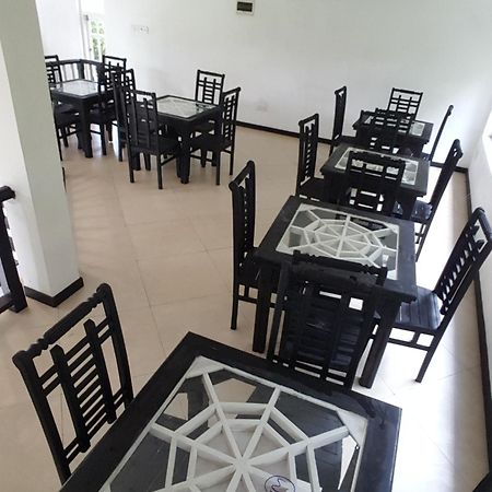 אונה ואטונה Villa Dewasiri מראה חיצוני תמונה